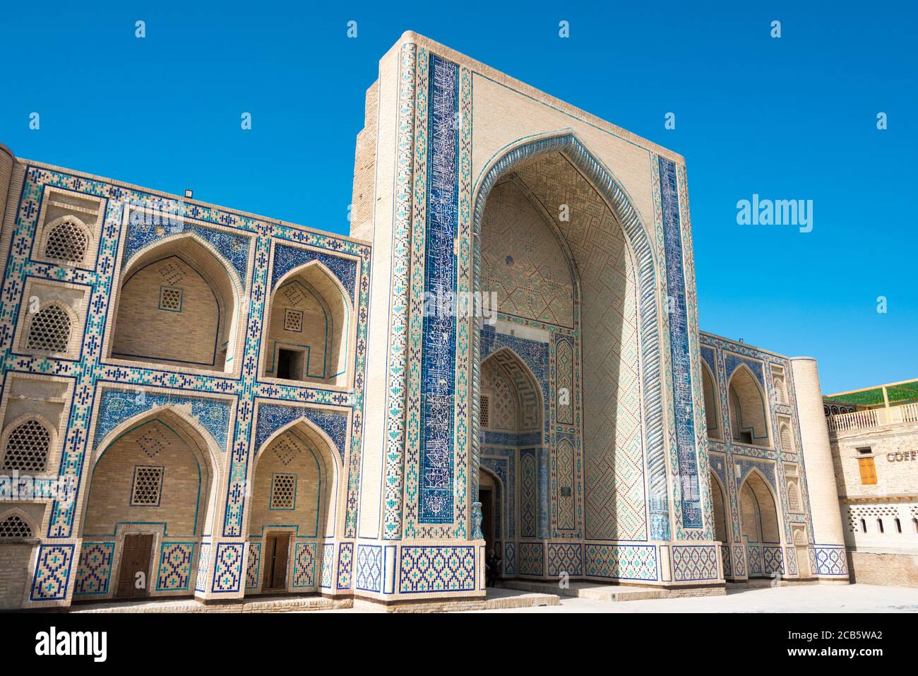 Boukhara, Ouzbékistan - Ulugh Beg Madrasa à Boukhara, Ouzbékistan. Il fait partie du Centre historique de Boukhara, site du patrimoine mondial. Banque D'Images