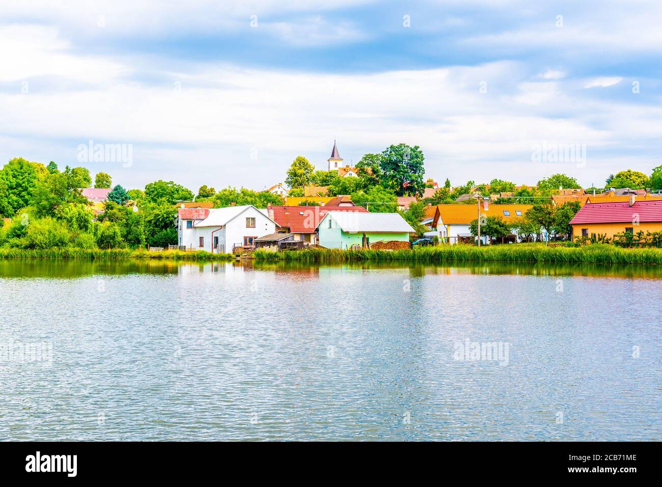 Bassin rural dans le village de Borotin, Bohême du Sud, République tchèque. Banque D'Images