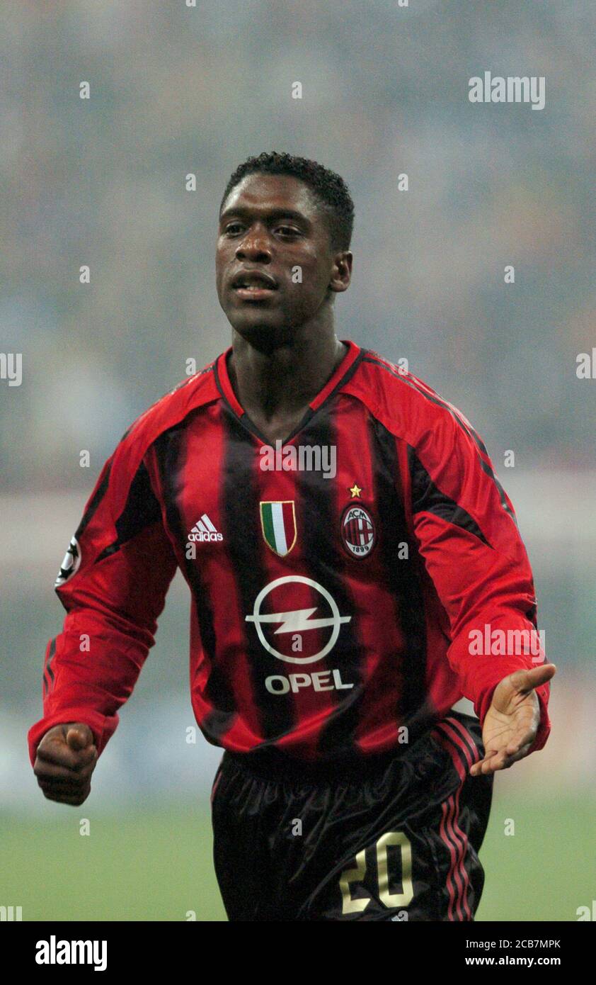 Milan Italie, 20 octobre 2004, Stade 'SAN SIRO', Ligue des champions de l'UEFA 2004/2005 , AC Milan - FC Barcelone : Clarence Seedorf pendant le match Banque D'Images