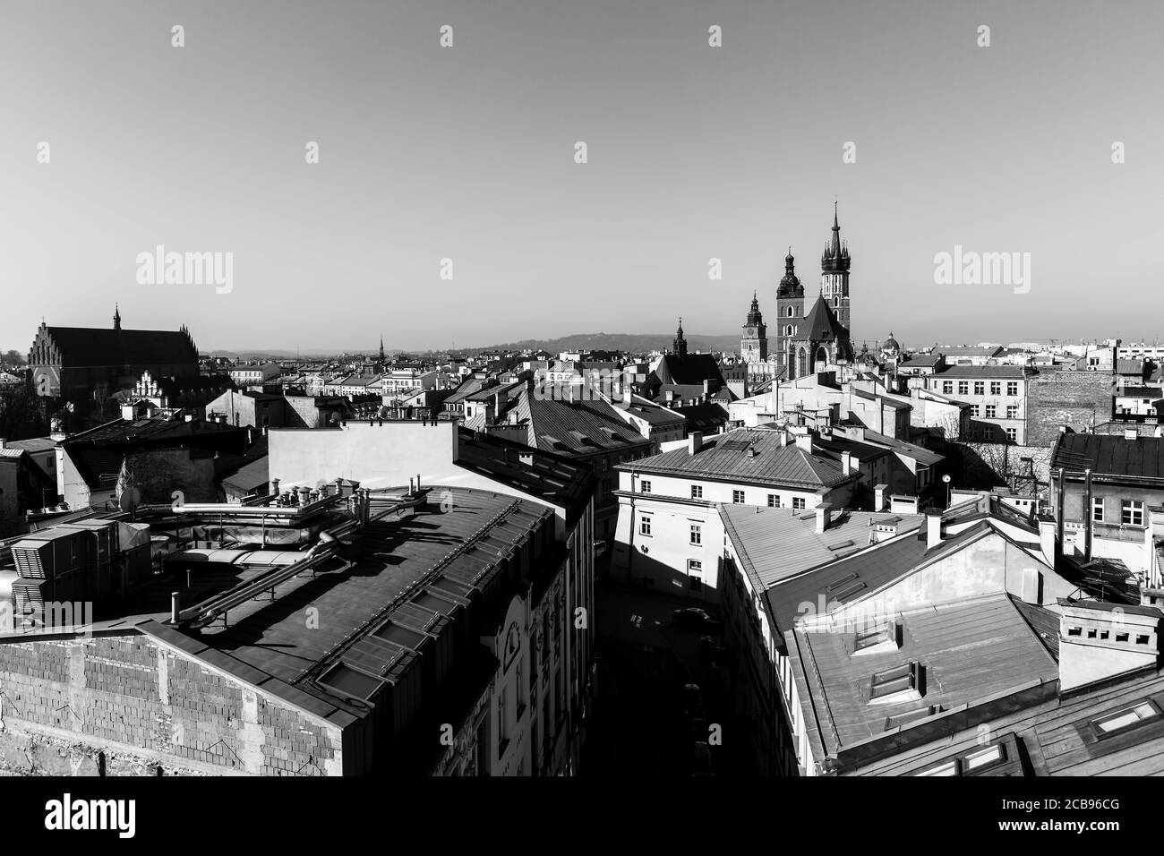 Vue de dessus de la vieille ville de Cracovie, Pologne. Photo en noir et blanc. Banque D'Images