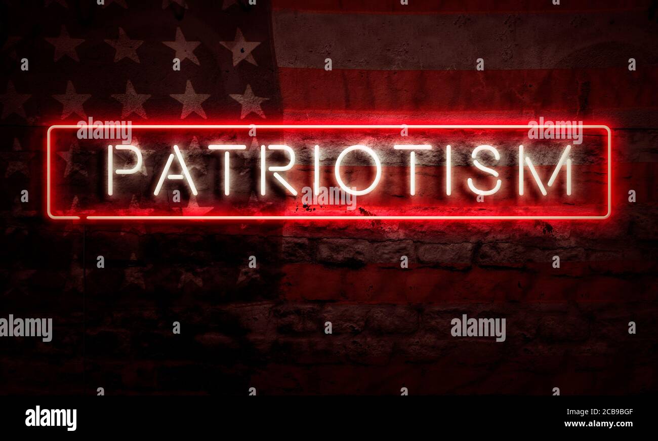 Le mur de briques Grunge est illuminé par le patriotisme Word Pop Art Panneau néon Banque D'Images