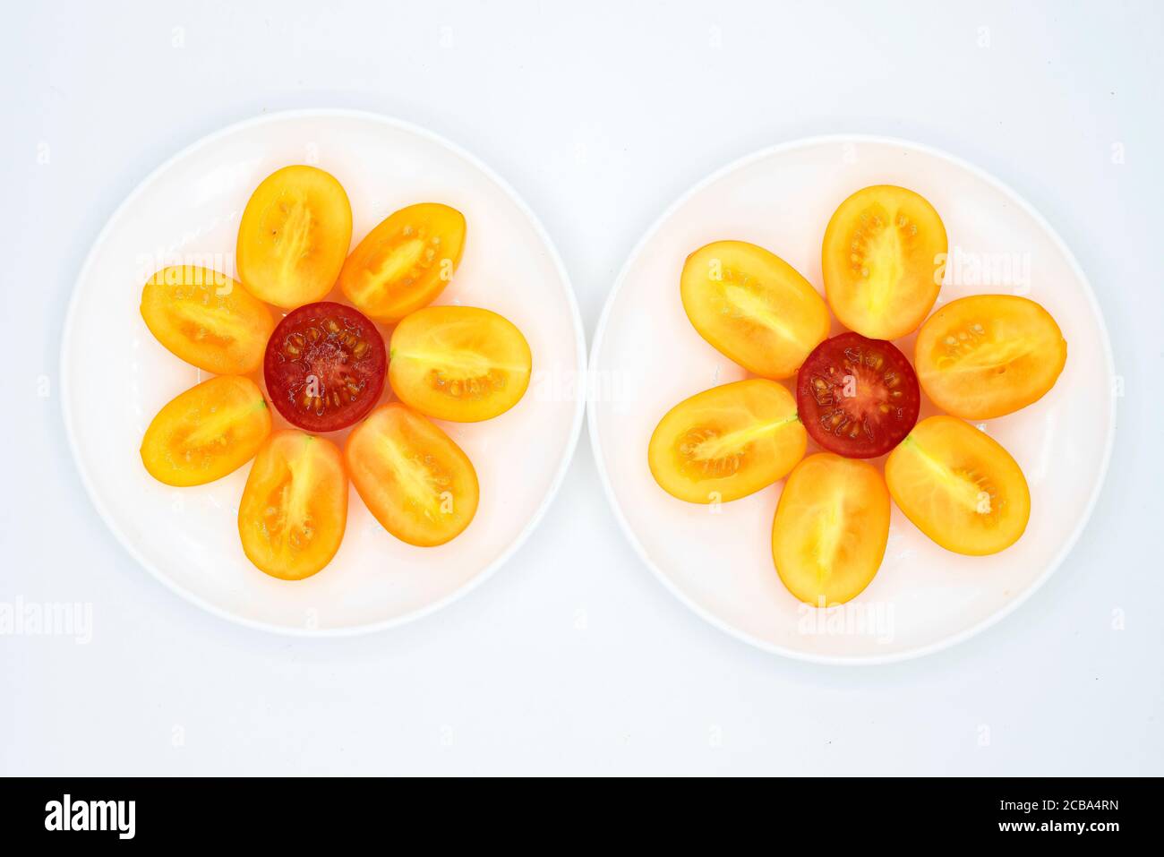 couper les motifs de fleurs de tomate Banque D'Images