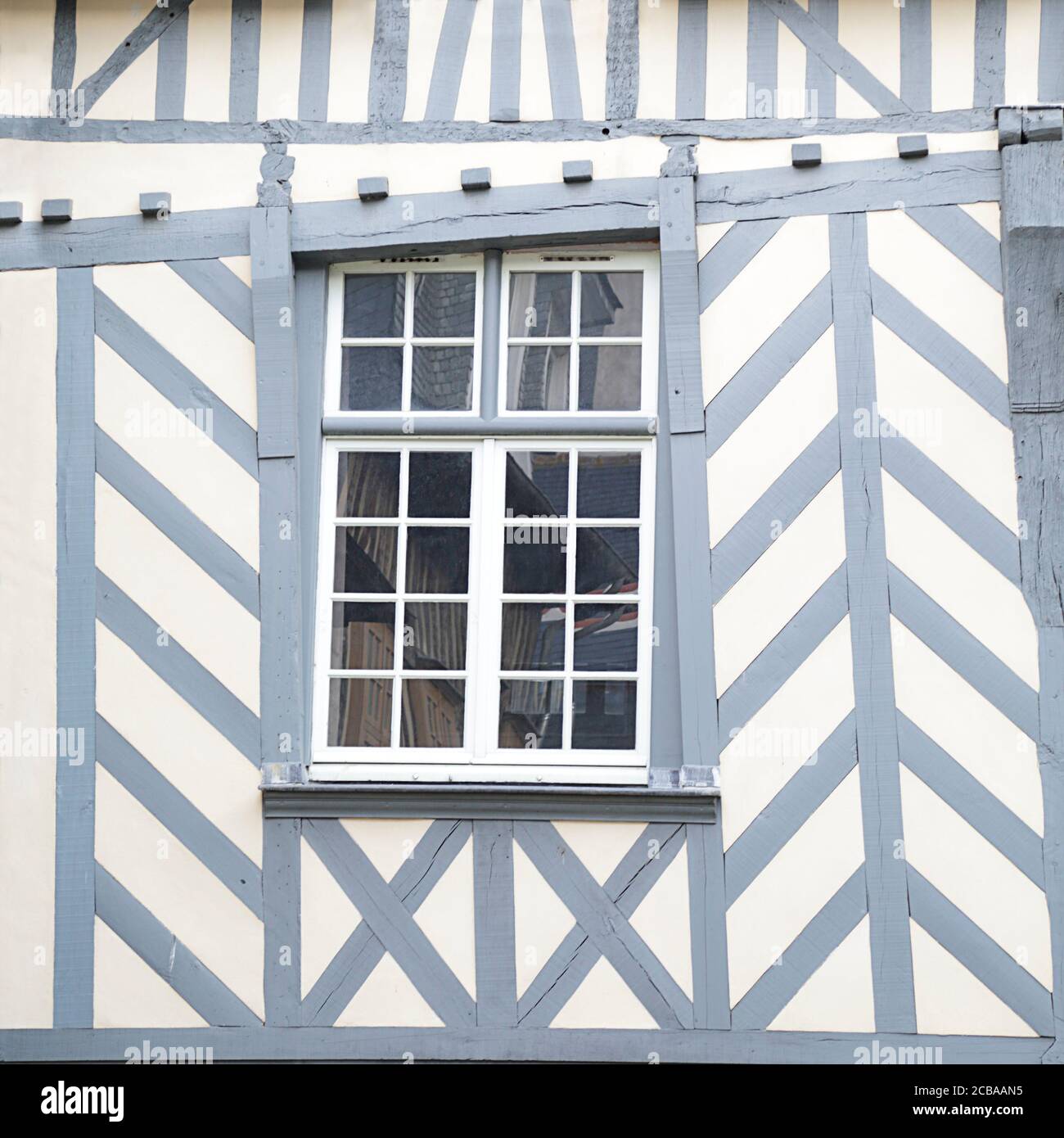 Détail d'une façade typique d'une maison en Bretagne, France Banque D'Images