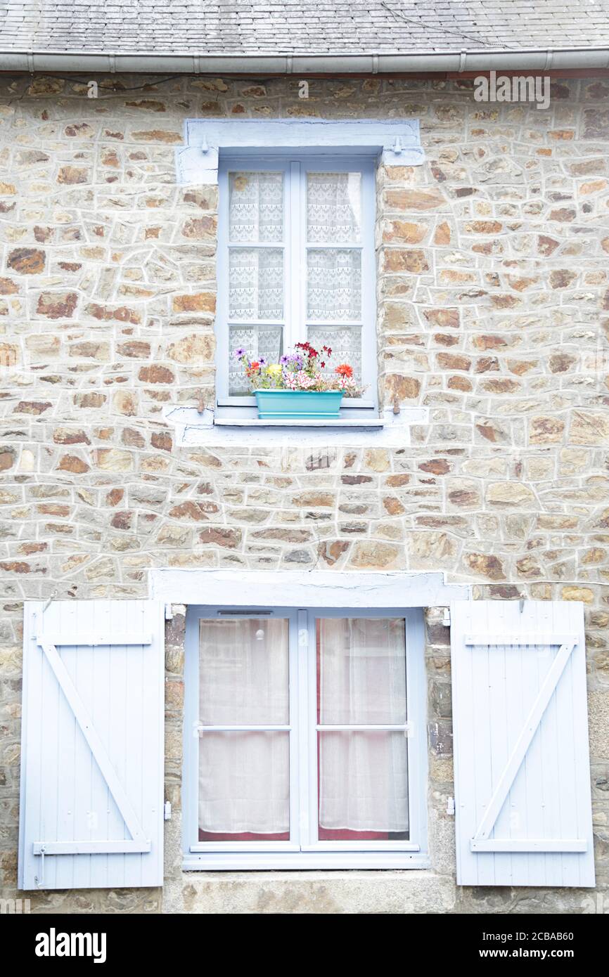 Façades de maisons typiques en Bretagne, France Banque D'Images