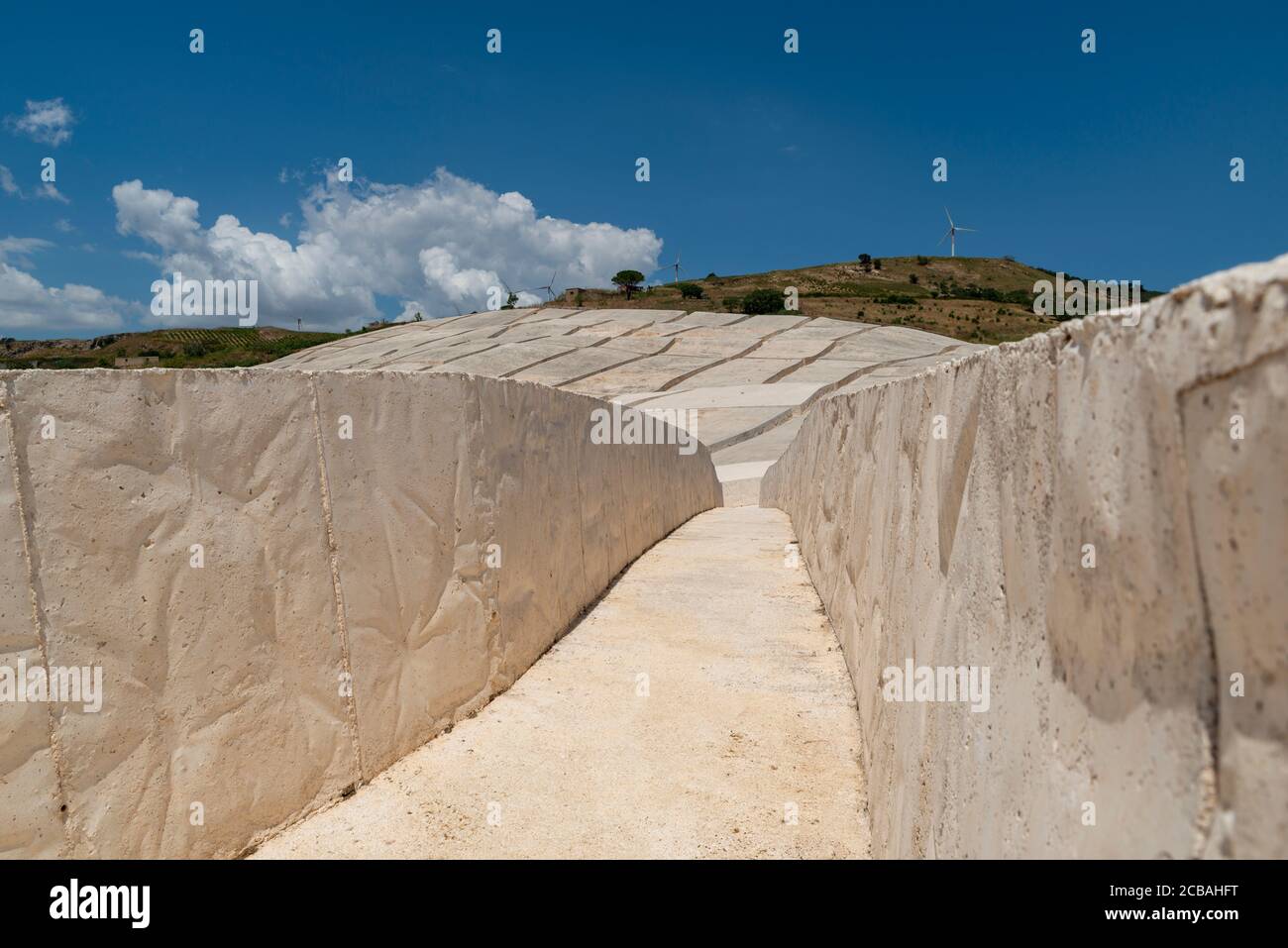 il Cretto di Burri, la più grande opéra d'arte a cielo aperto en italie, Alberto Burri, arte ambientale, Gibellina vecchia terremato del Belice Banque D'Images