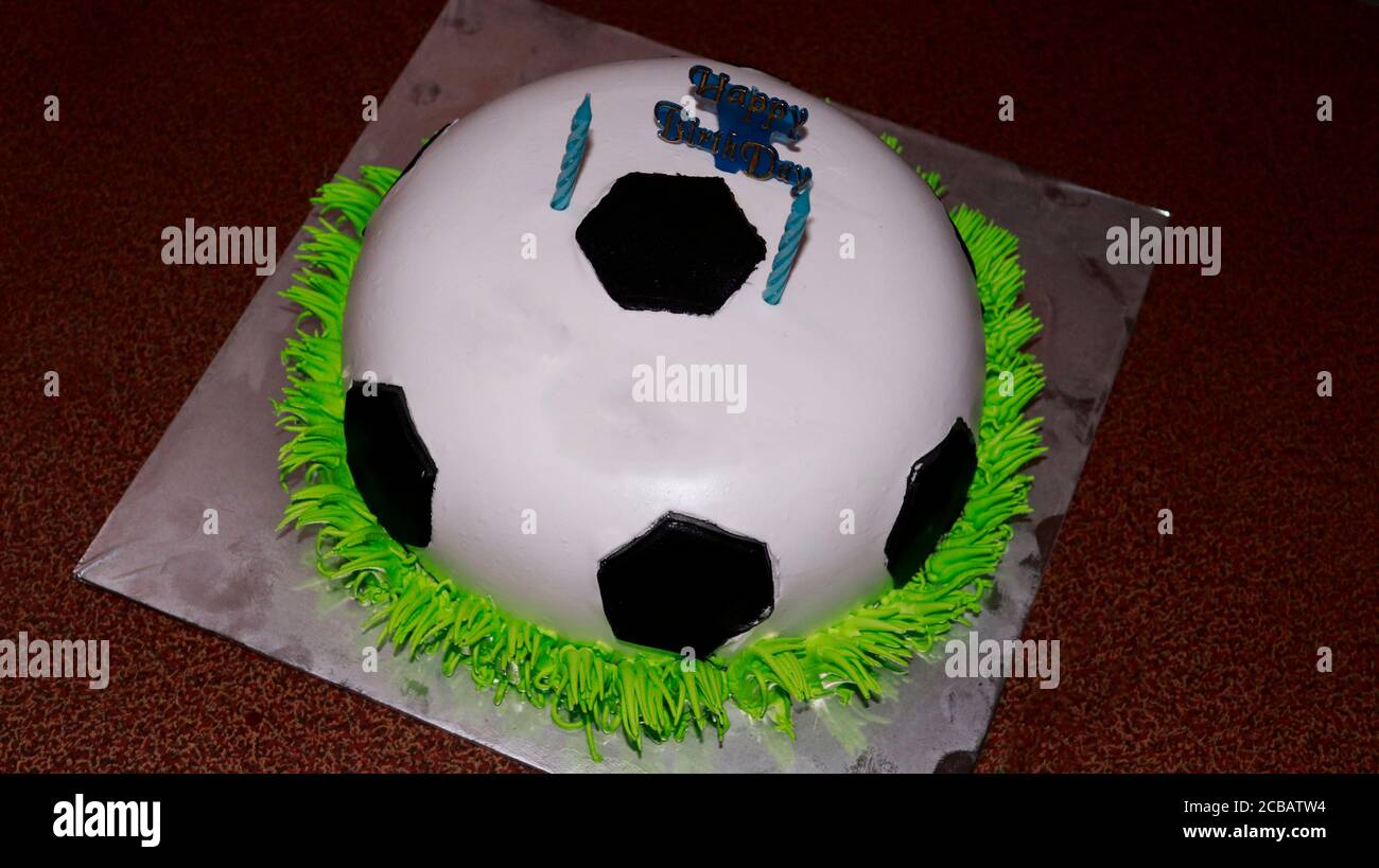 Cake Football Banque D Image Et Photos Alamy Cake Football Banque D Image Et Photos Alamy