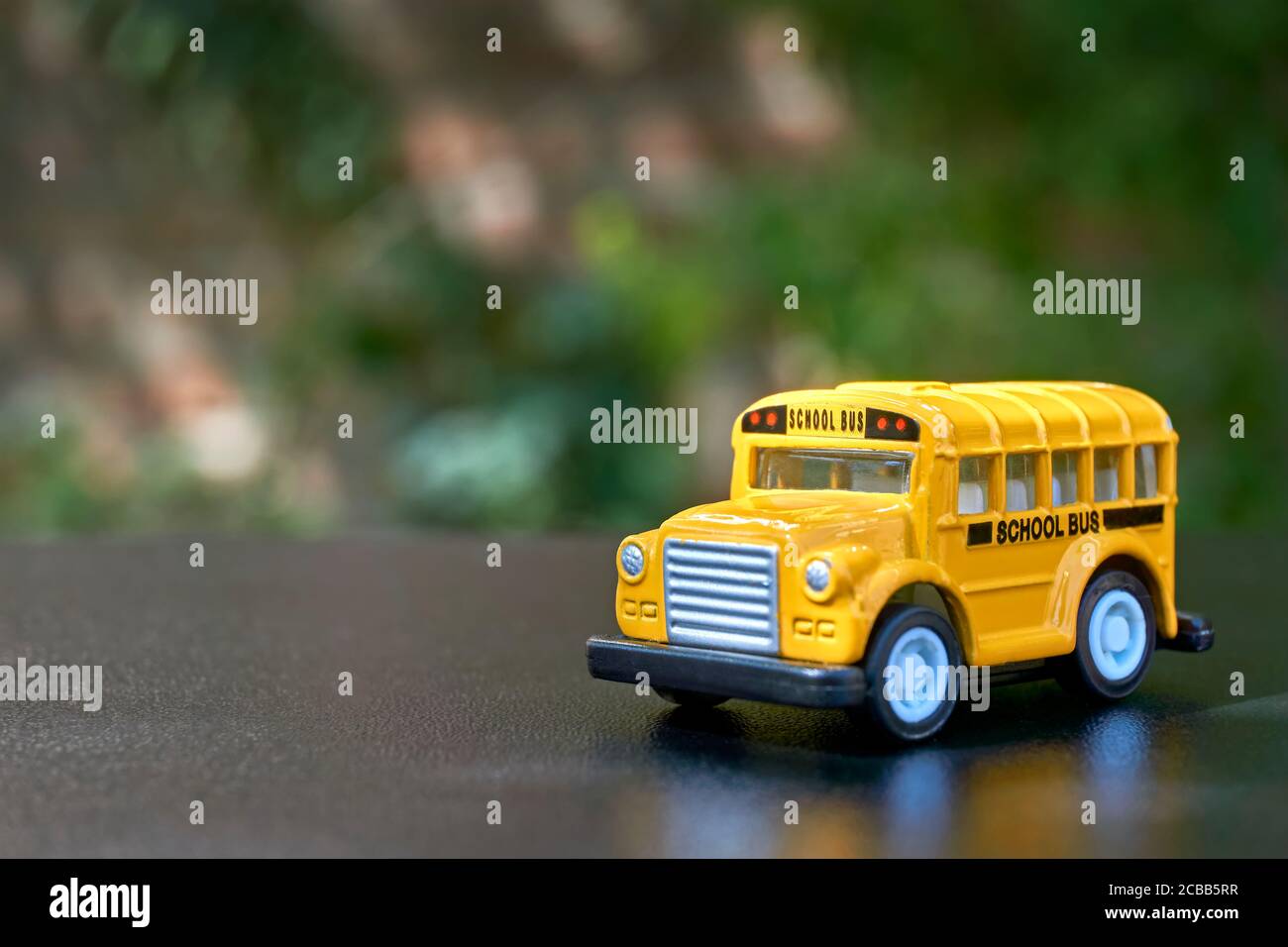 Jouet d'autobus scolaire pour les tout petits modèle - Temu Canada