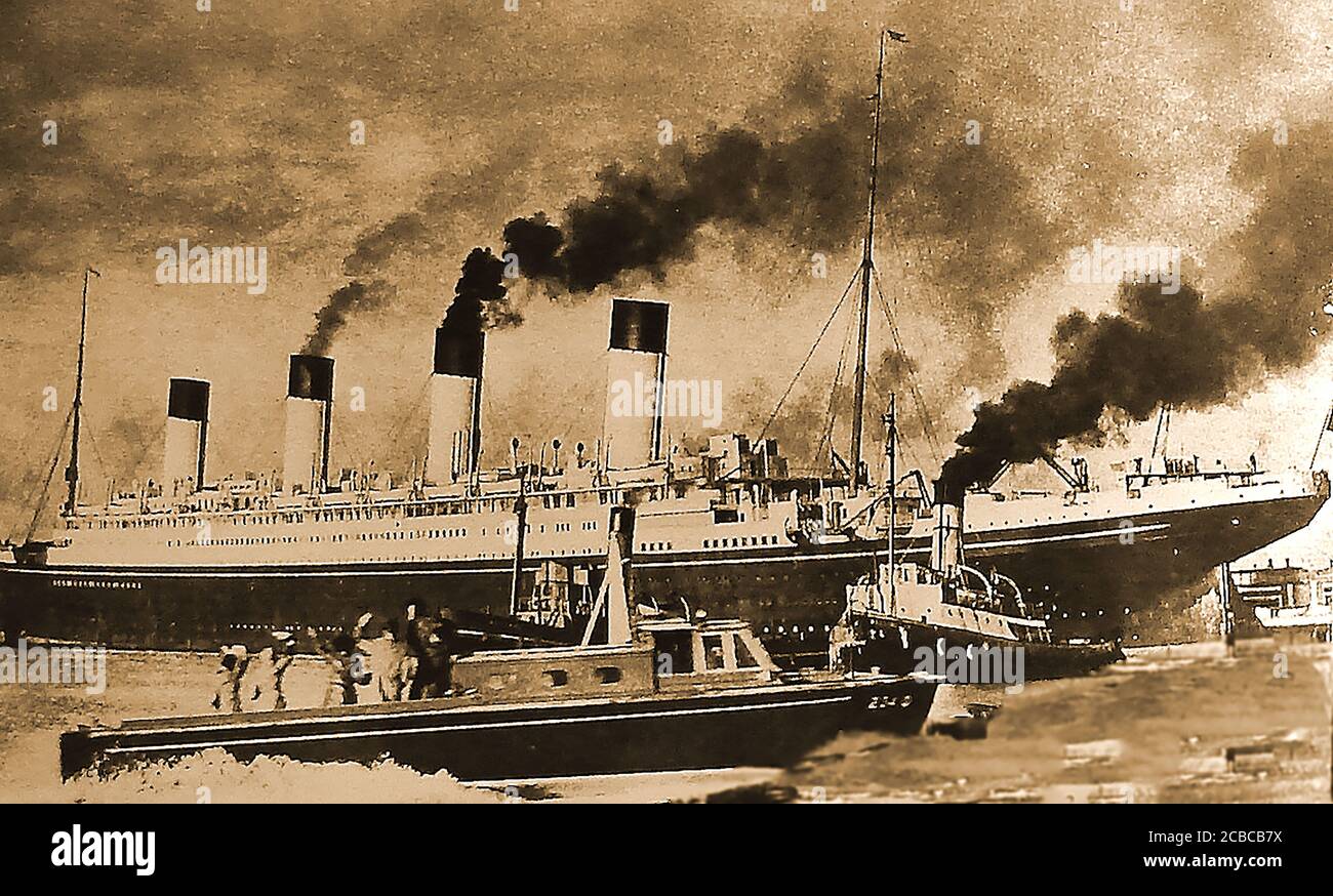 20 octobre 1910 - lancement du British White Star Liner Olympic, navire jumeau du Titanic. RMS Olympic était le navire principal du trio de chemises de classe olympique de la White Star Line. Elle a été construite par Harland et Wolff de Belfast, en Irlande, à l'aide d'un bras Arrol. Elle termina ses journées en étant démantelée à Jurow, en Angleterre, avec la coque rebutée à Inverkeithing, en Écosse Banque D'Images
