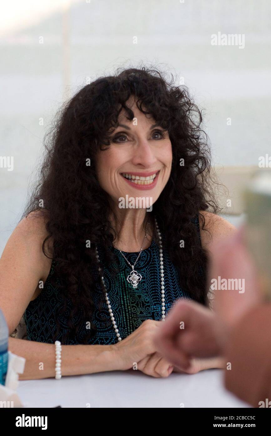 Austin, Texas, États-Unis, 4 novembre 2007 : l'auteur Diane Ackerman discute de son nouveau livre sur la résistance polonaise de la Seconde Guerre mondiale, "la femme du zookeper", au Texas Book Festival. ©Bob Daemmrich Banque D'Images