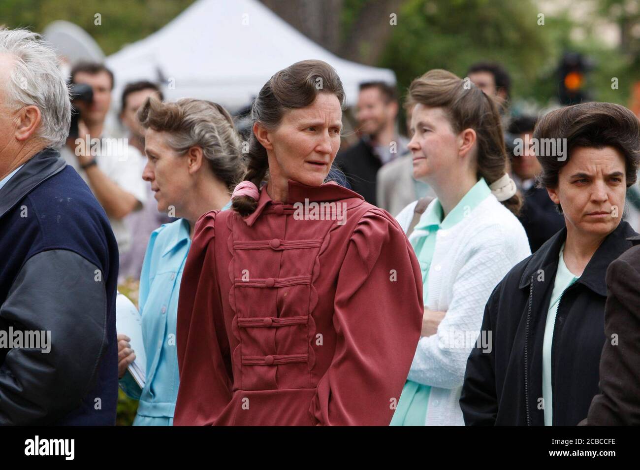 San Angelo, Texas États-Unis, 17 avril 2008 : des membres du YFZ Ranch arrivent jeudi matin au palais de justice du comté de Tom Green pour une audience sur la garde des centaines d'enfants enlevés par l'État du Texas. ©Bob Daemmrich Banque D'Images