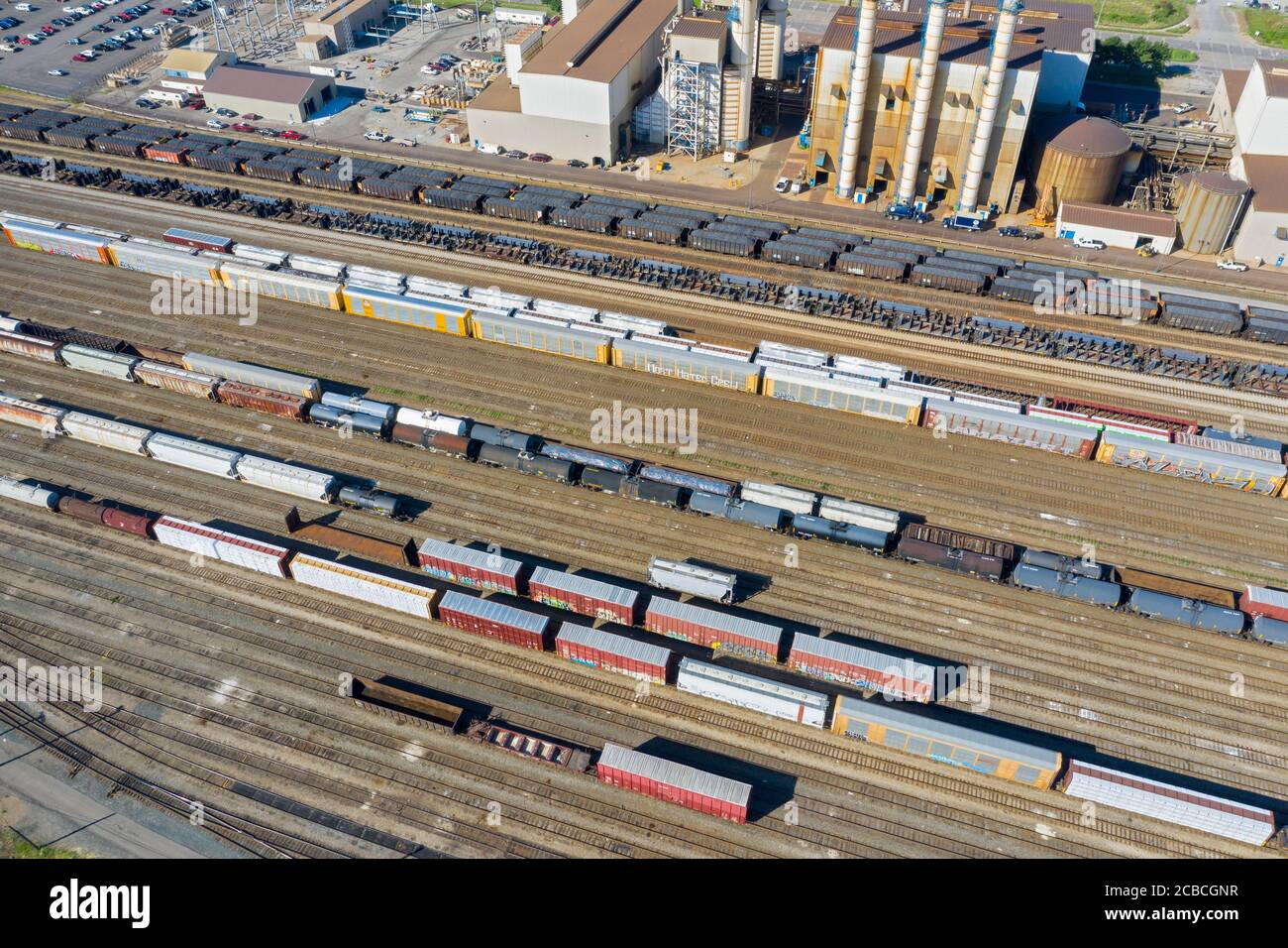 Dearborn, Michigan - le chantier ferroviaire CSX adjacent à l'immense complexe industriel de Ford Rouge. Banque D'Images