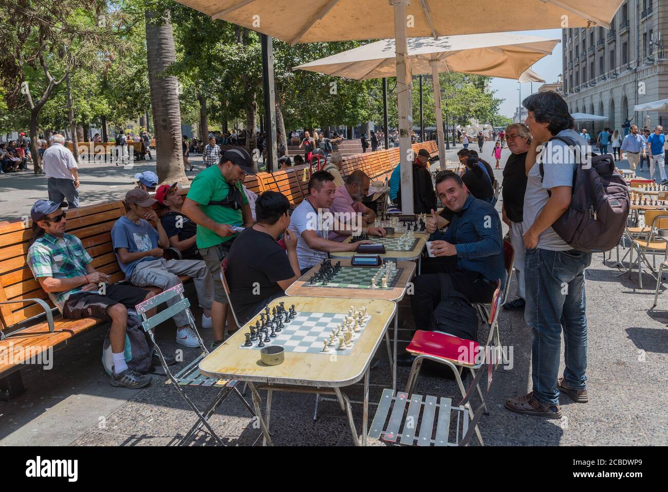Joueurs d'échecs sur la Plaza de Armas à Santiago, Chili Banque D'Images