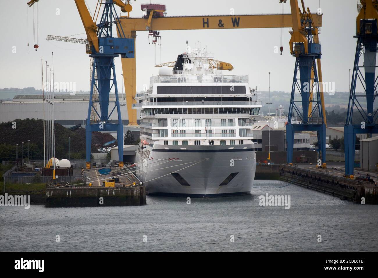 des croisières viking des bateaux de croisière redondants ont amarré à belfast pendant le coronavirus épidémie au royaume-uni Banque D'Images