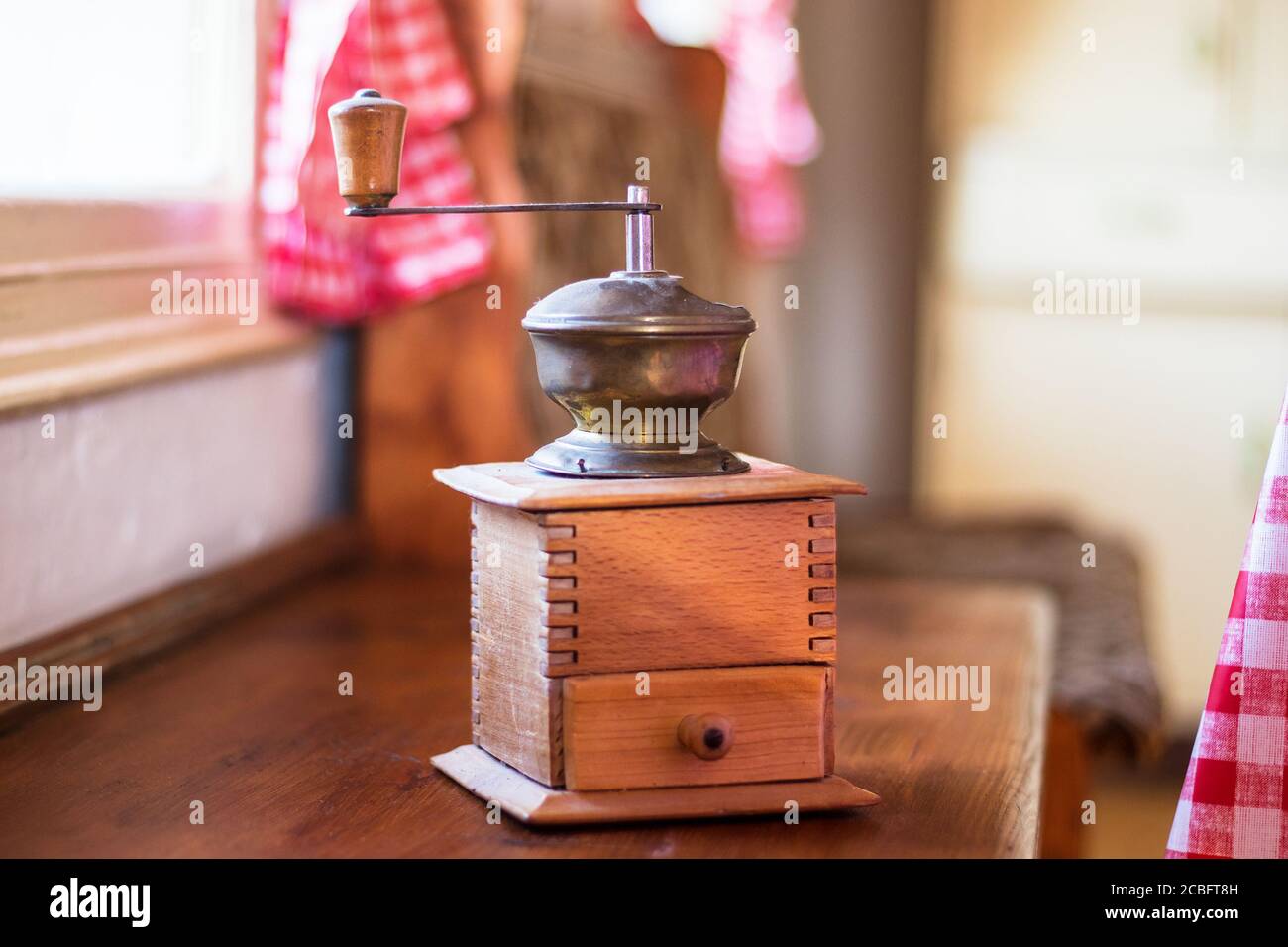 Moulin à café Vintage - ancien moulin à café manuel en bois la cuisine