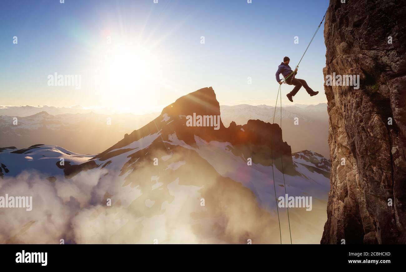 Aventure épique Extreme Sport composite de Rock Climbing Man Rappelling Depuis une falaise Banque D'Images