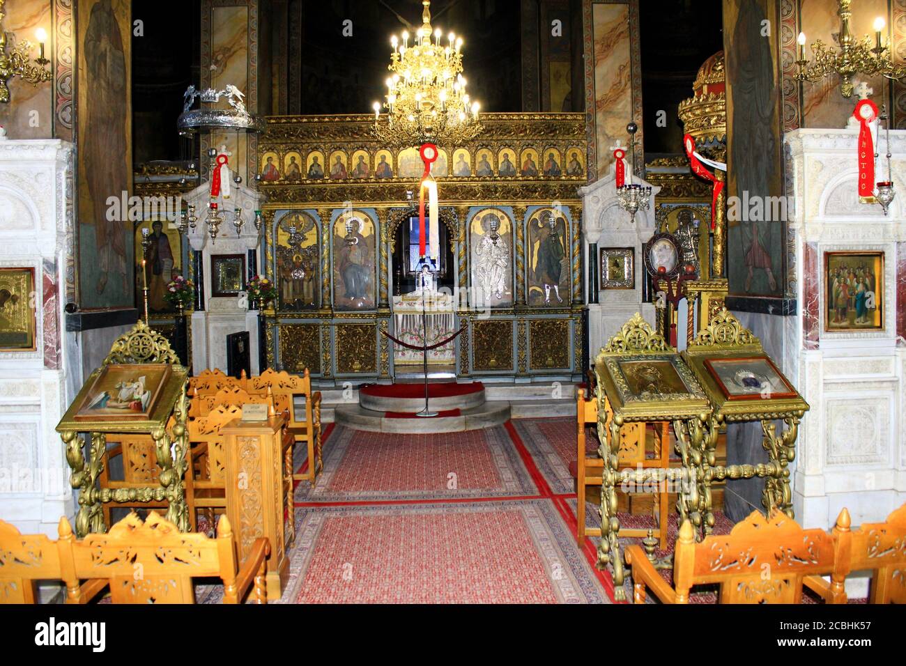 Intérieur de l'église orthodoxe chrétienne à Athènes, Grèce, mai 6 2020. Banque D'Images