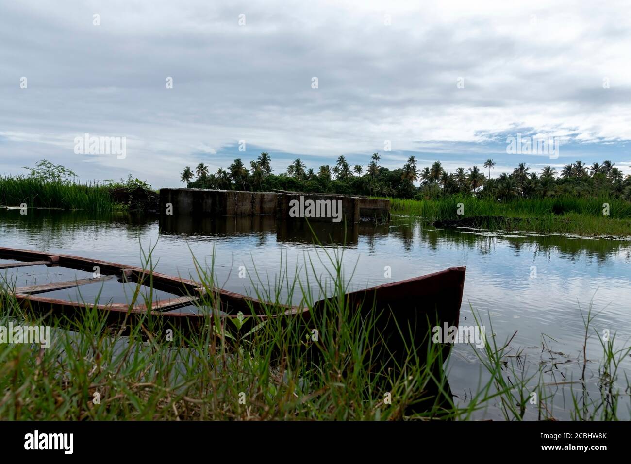 Une scène tropicale de Kerala Backwaters photo stock Banque D'Images