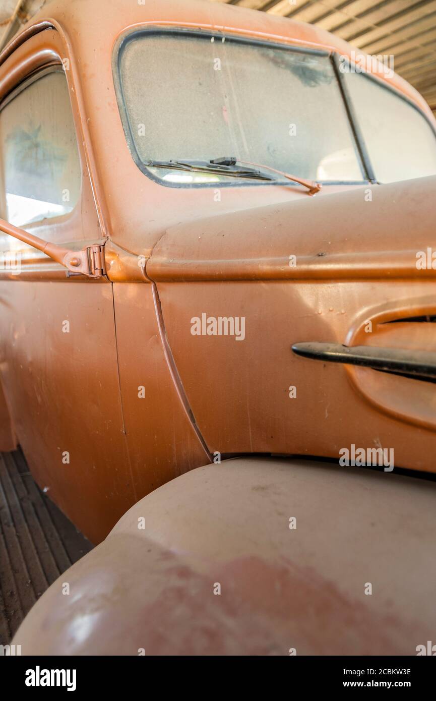 Voiture abandonnée à la ferme, Windhoek, Namibie, Namibie Banque D'Images