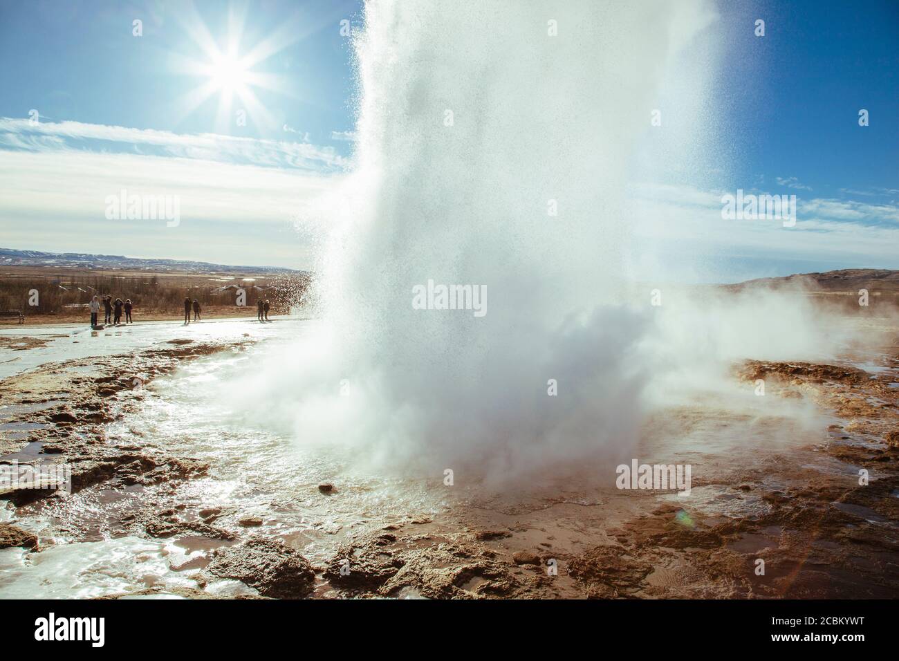 L'éruption du geyser Strokkur, Islande Banque D'Images