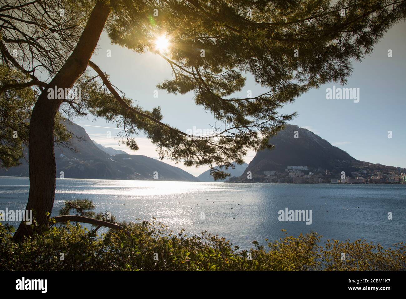 Vue sur le lac de Lugano, Tessin, Suisse Banque D'Images