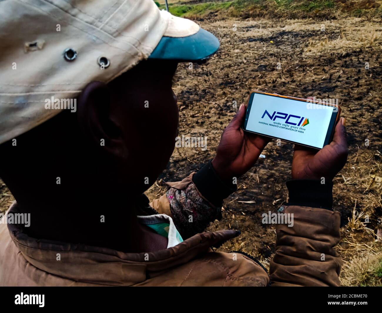 DISTRICT KATNI, INDE - 20 DÉCEMBRE 2019 : le logo de la NPCI National Payments Corporation of India est présenté sur l'écran numérique du smartphone par village indien Banque D'Images