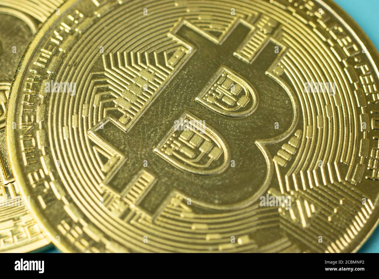 Gros plan sur le logo Bitcoin Gold coin Banque D'Images