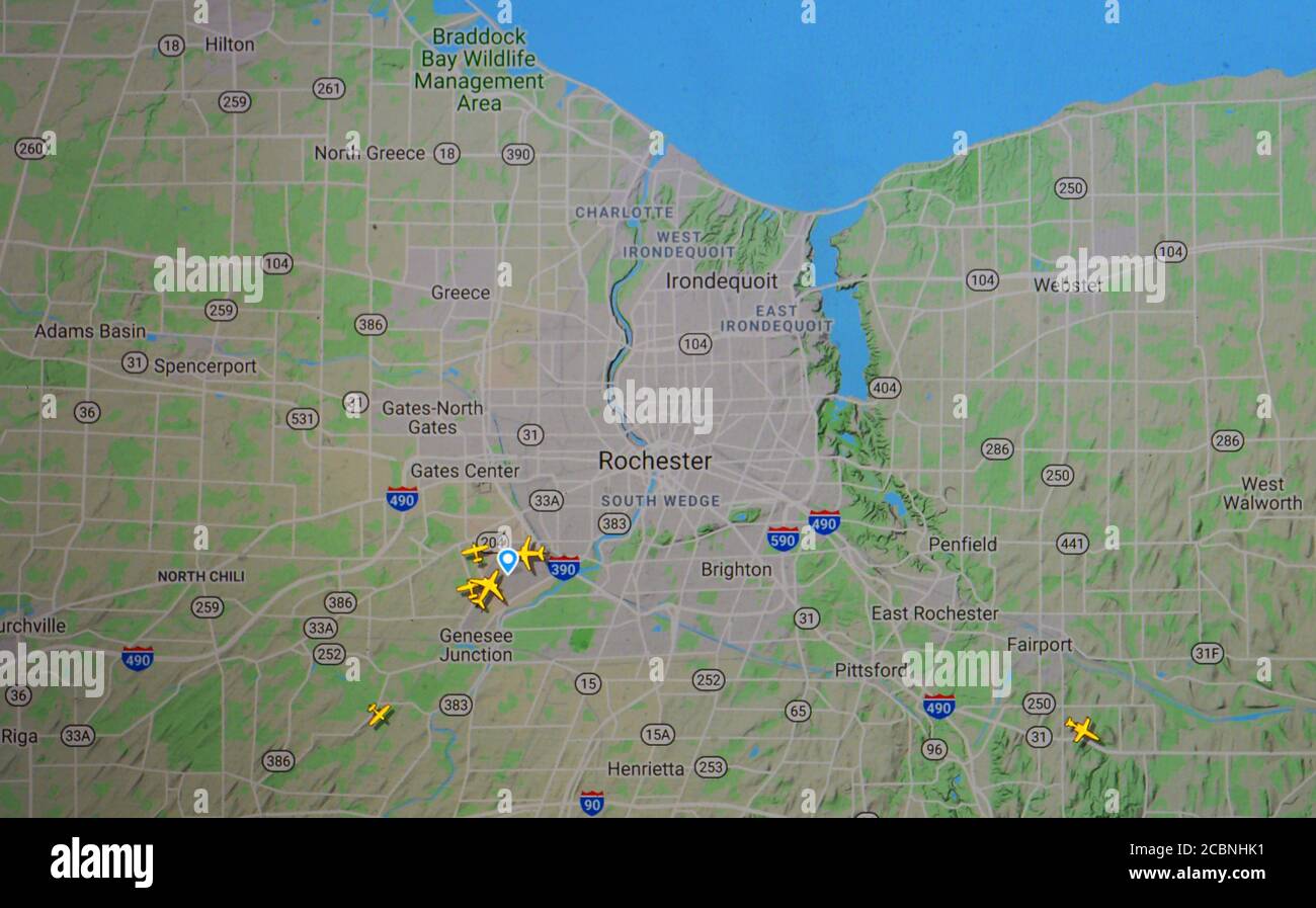 Trafic aérien au-dessus de Rochester aera (14 août 2020, UTC 20.54), sur Internet avec le site Flightracar 24, pendant la pandémie du coronavirus Banque D'Images