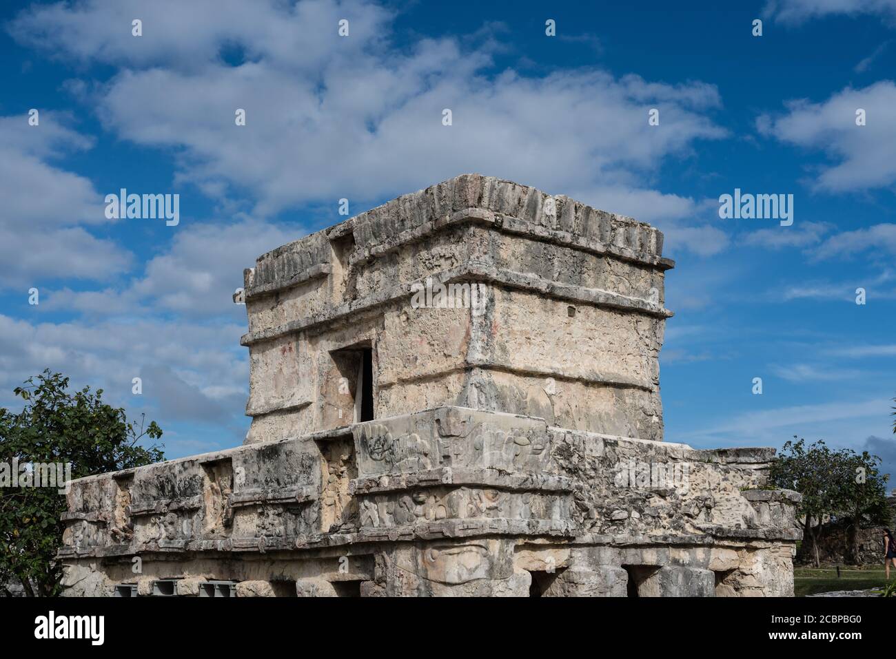 Le Temple des fresques dans les ruines de la ville maya de Tulum sur la côte de la mer des Caraïbes. Parc national de Tulum, Quintana Roo, Mexique. Banque D'Images