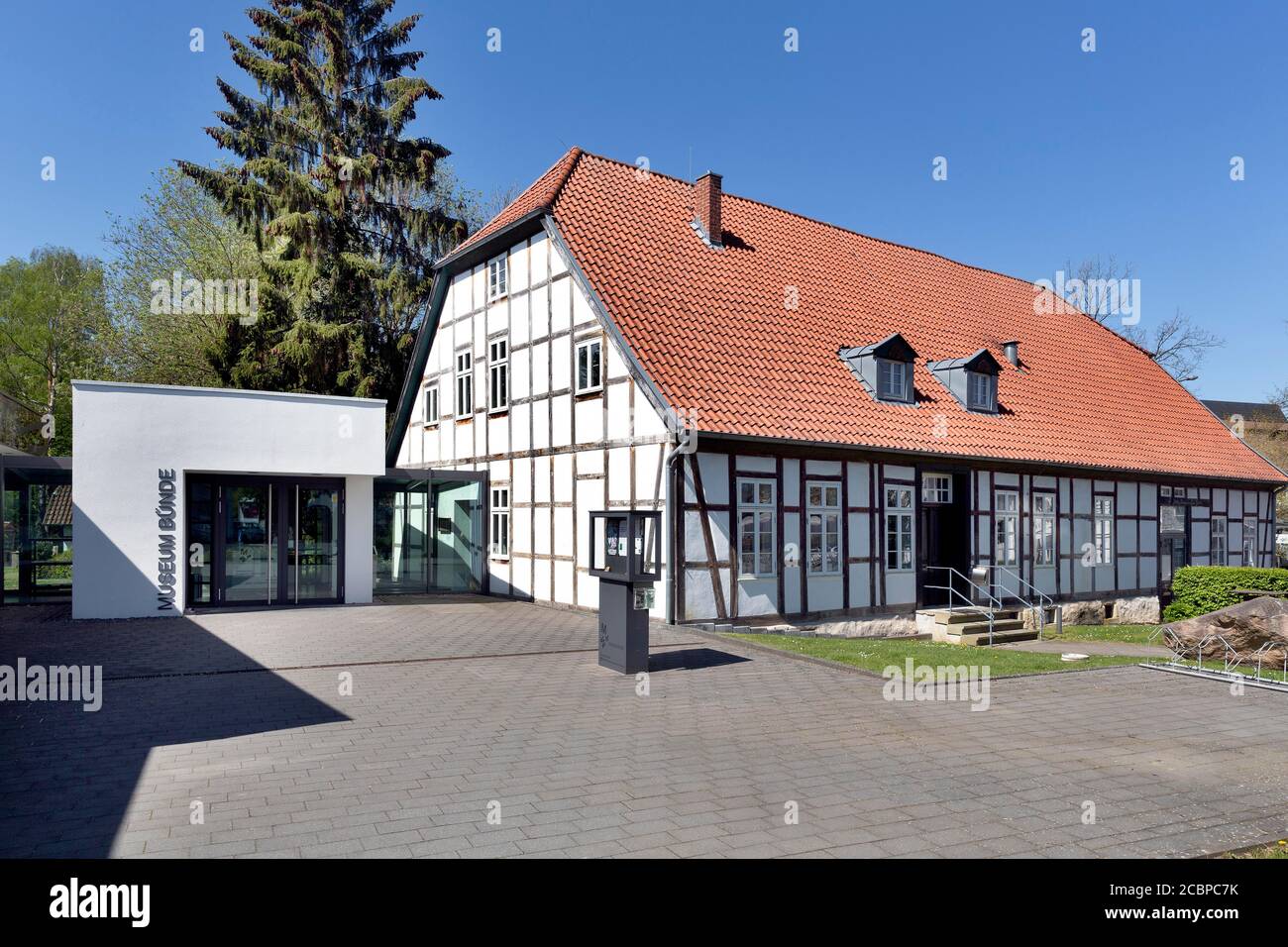 Le musée Buende se compose de maisons historiques à colombages, Dammhaus, Koetterhaus, Hurlbrinksche Haus, Meyerhof, Striedieckscher Hof, Buende, est Banque D'Images