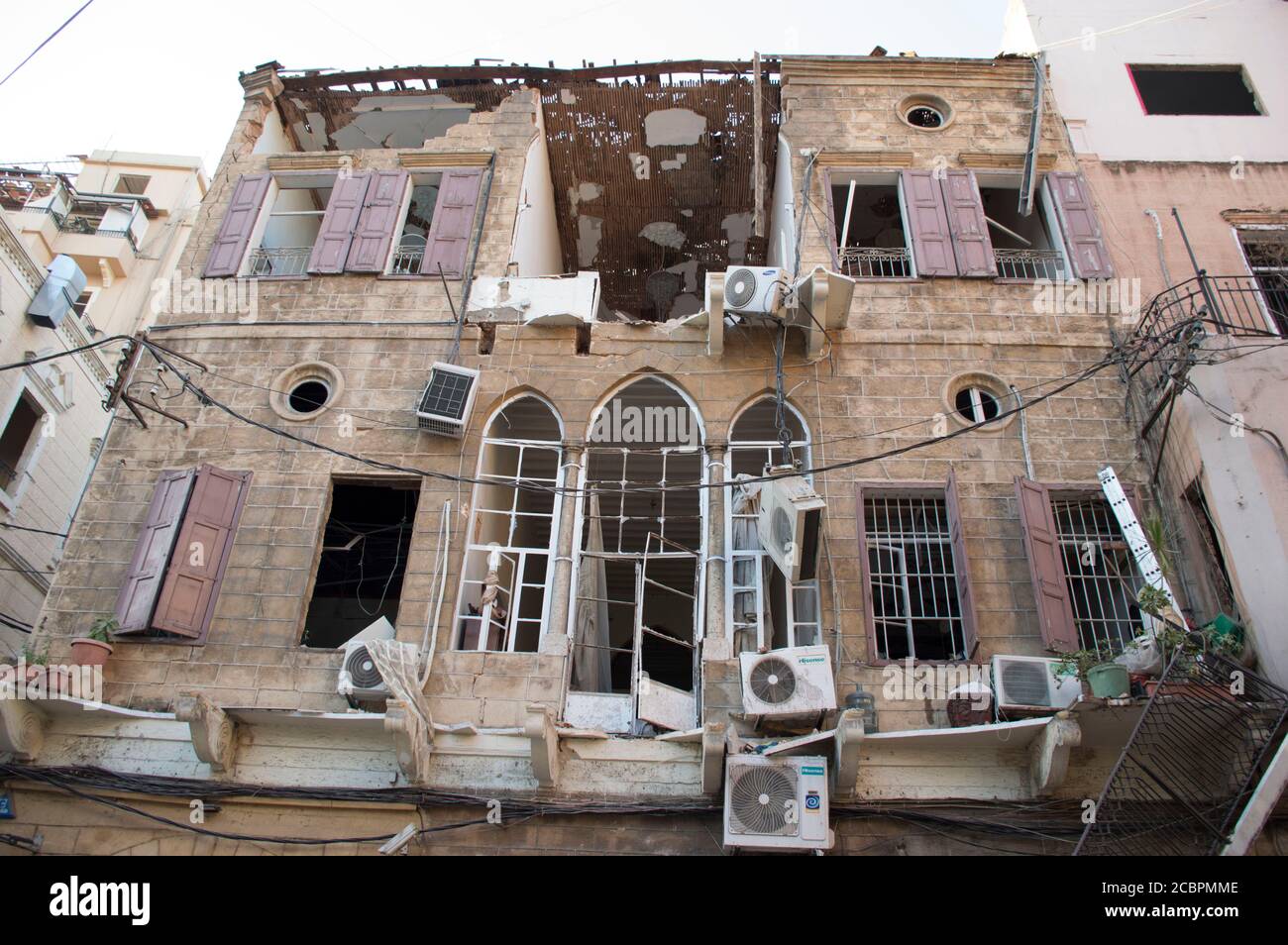 Beyrouth, Liban, 6 août 2020. Après l'explosion de Beyrouth, la jeunesse et les volutes libanais ramassant les déchets et aidant les gens. Le Banque D'Images