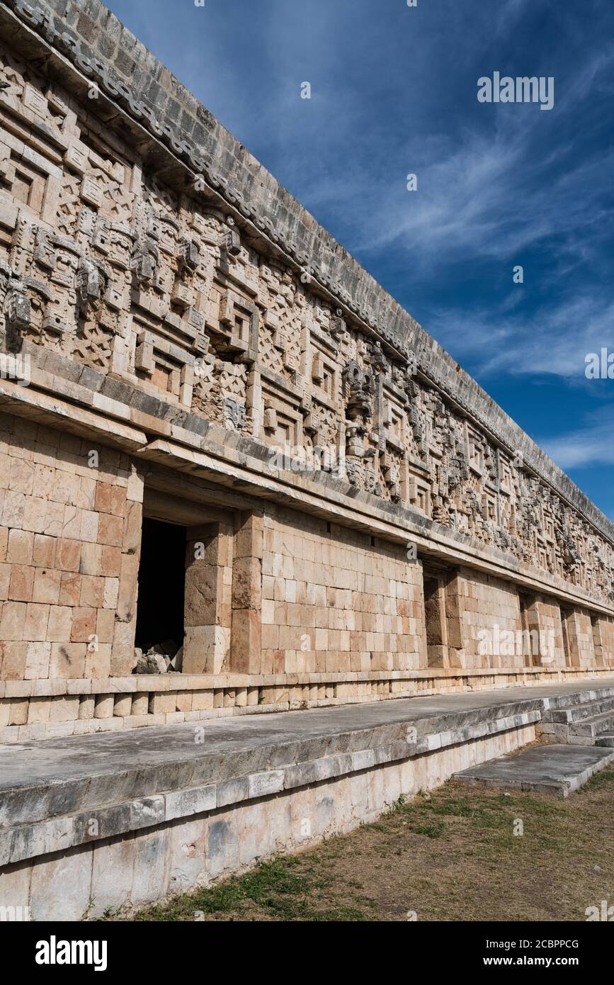 Le Palais des gouverneurs dans les ruines de la ville maya d'Uxmal à Yucatan, Mexique. Ville préhispanique d'Uxmal - un centre du patrimoine mondial de l'UNESCO. Banque D'Images