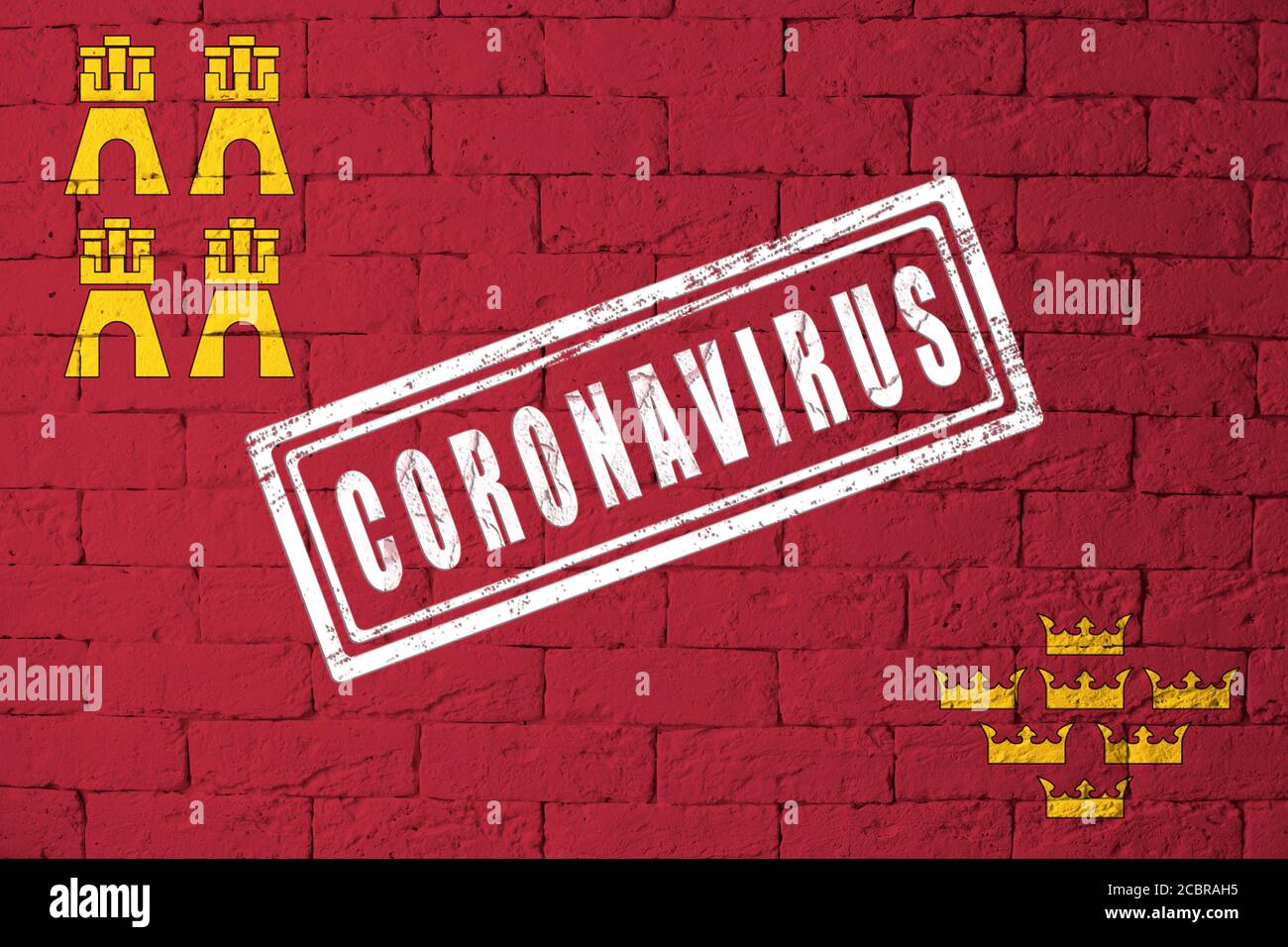 Drapeau des régions ou communautés de l'Espagne Murcie avec les proportions originales. Estampillé du coronavirus. Texture de mur de brique. Virus Corona concept. Sur le Banque D'Images