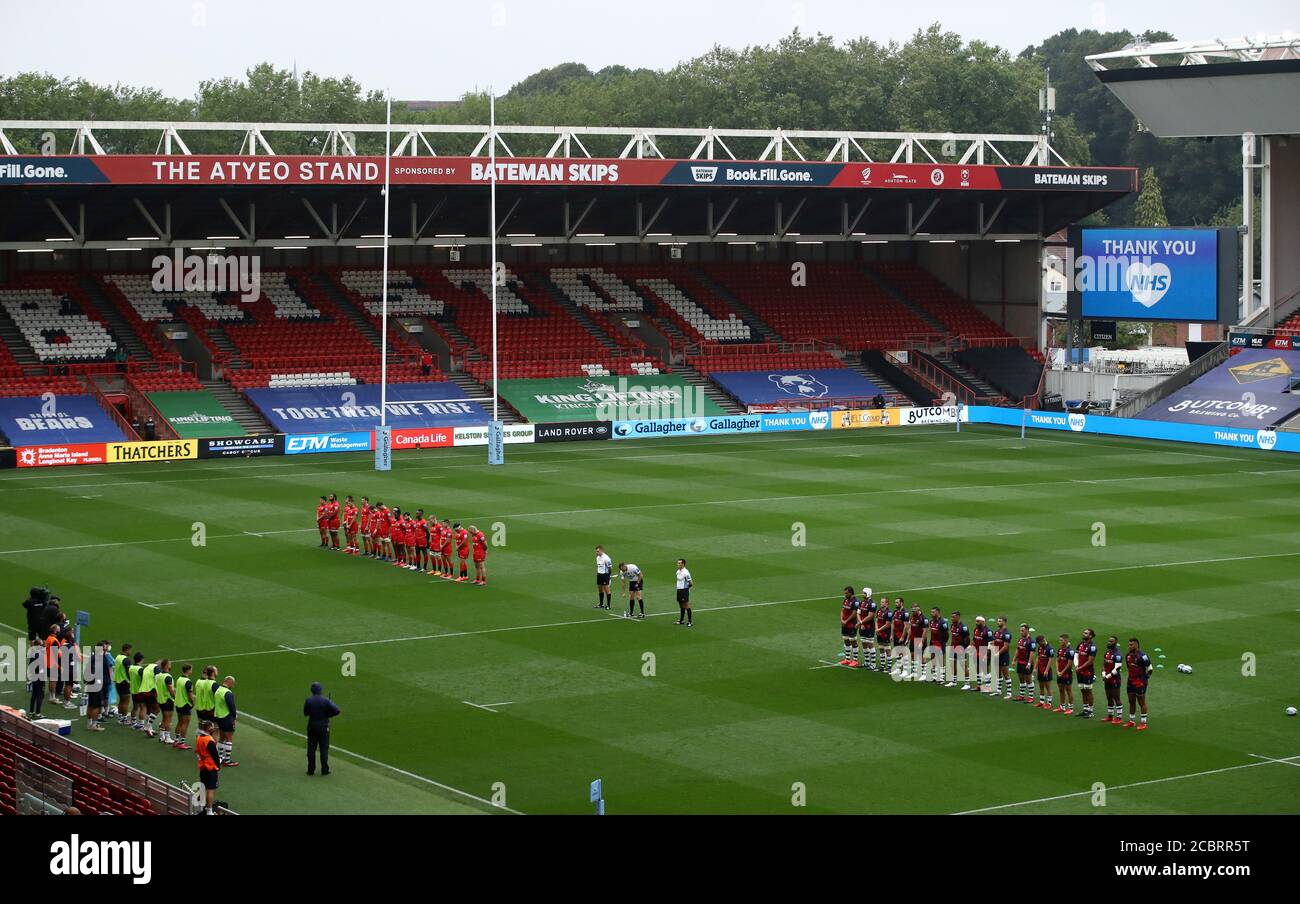 Saracens et Bristol portent des joueurs en soutien au NHS avant le lancement lors du match Gallagher Premiership à Ashton Gate, Bristol. Banque D'Images