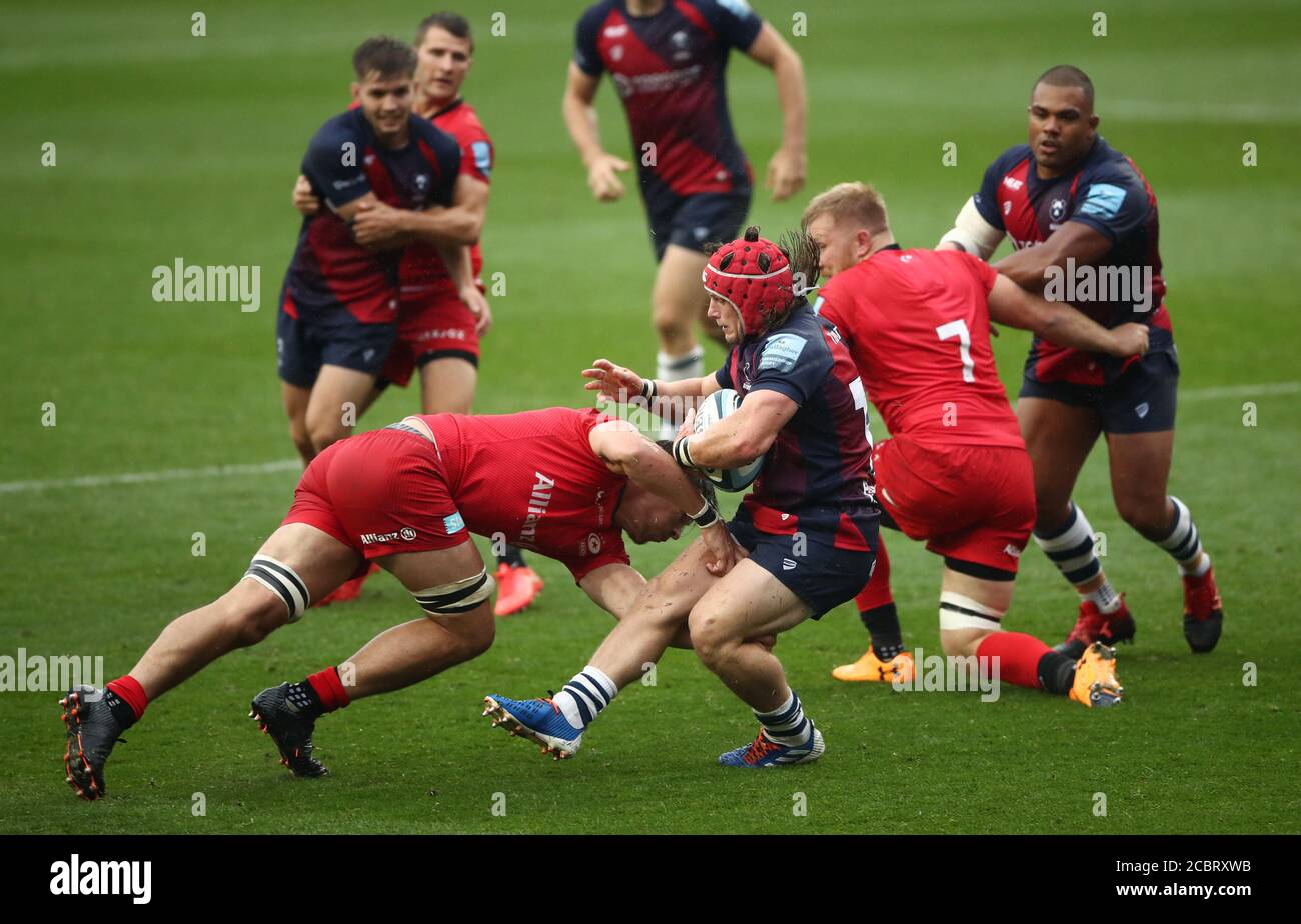 Michael Rhodes de Saracens s'attaque à Harry Thacker de Bristol Bears lors du match Gallagher Premiership à Ashton Gate, Bristol. Banque D'Images