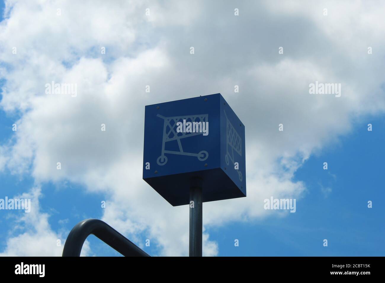Panneau de retour chariot/Buggy pour Walmart dans le Midwest États-Unis Banque D'Images