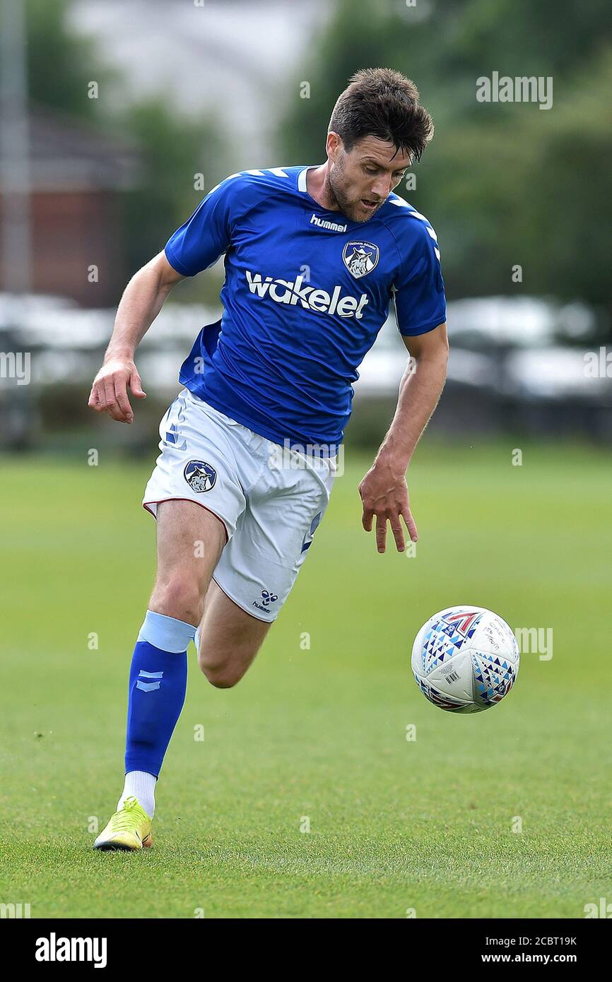 OLDHAM, ANGLETERRE - 15 AOÛT la bourse Bobby d'Oldham Athletic en action pendant le match amical d'avant-saison entre Oldham Athletic et Accrington Stanley à Chapel Road, Oldham, le samedi 15 août 2020. (Credit: Eddie Garvey | MI News) Credit: MI News & Sport /Alay Live News Banque D'Images
