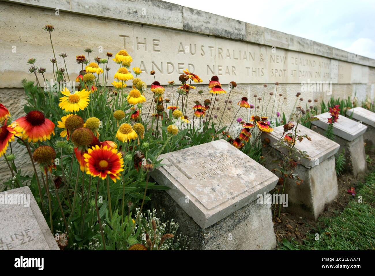 Les pierres tombales de soldats de la Seconde Guerre mondiale l'Australie dans le cimetière de la plage sur la péninsule de Gallipoli en Turquie. Banque D'Images