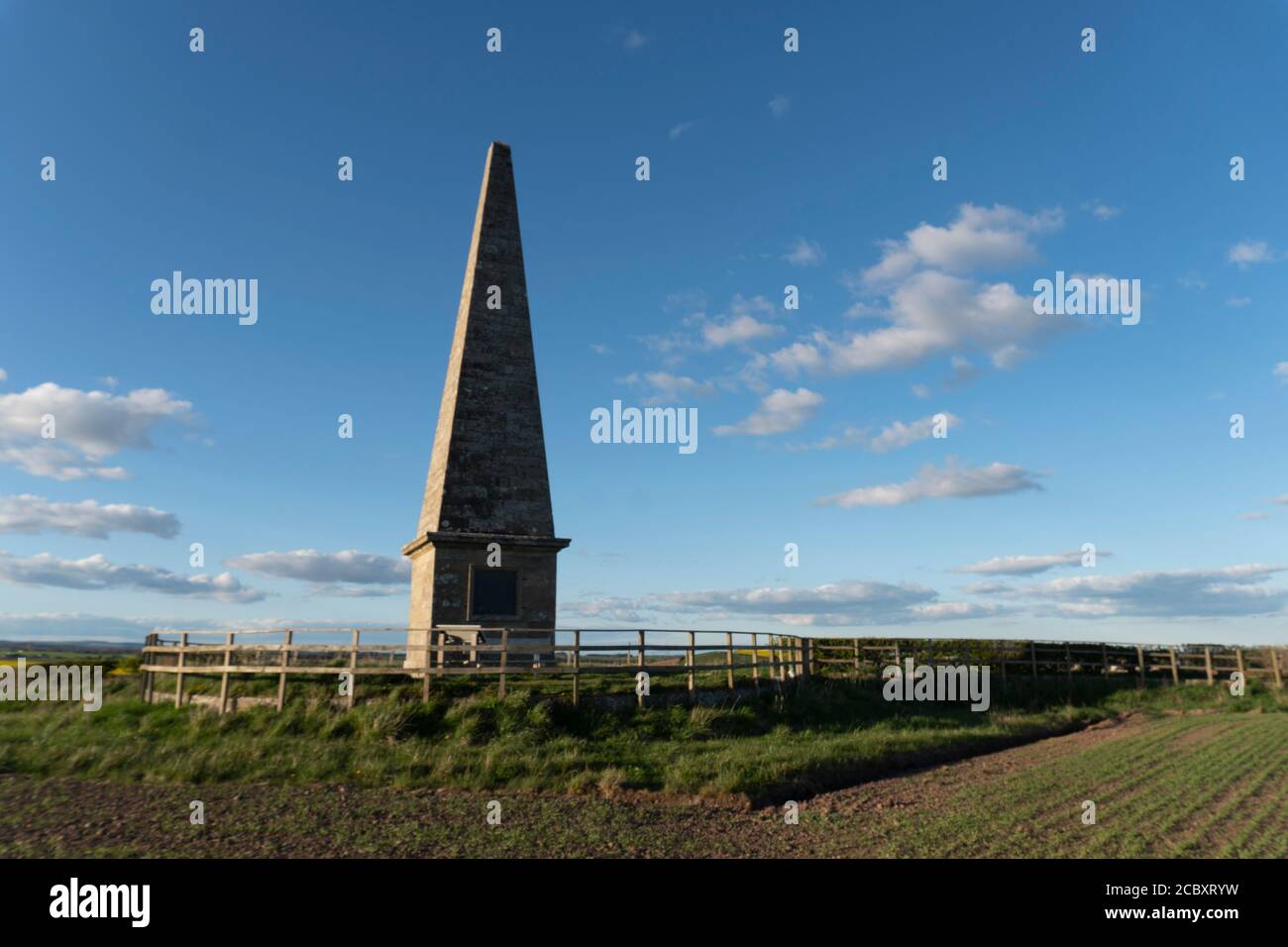 Le mémorial Obélisque à Ednam, Kelso, en Écosse, est à la mémoire de James Thompson qui a écrit les mots « Rule Britannia » Banque D'Images