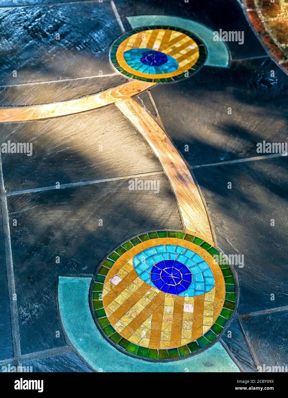 Grande terrasse en mosaïque de paon - conception paysagère Banque D'Images