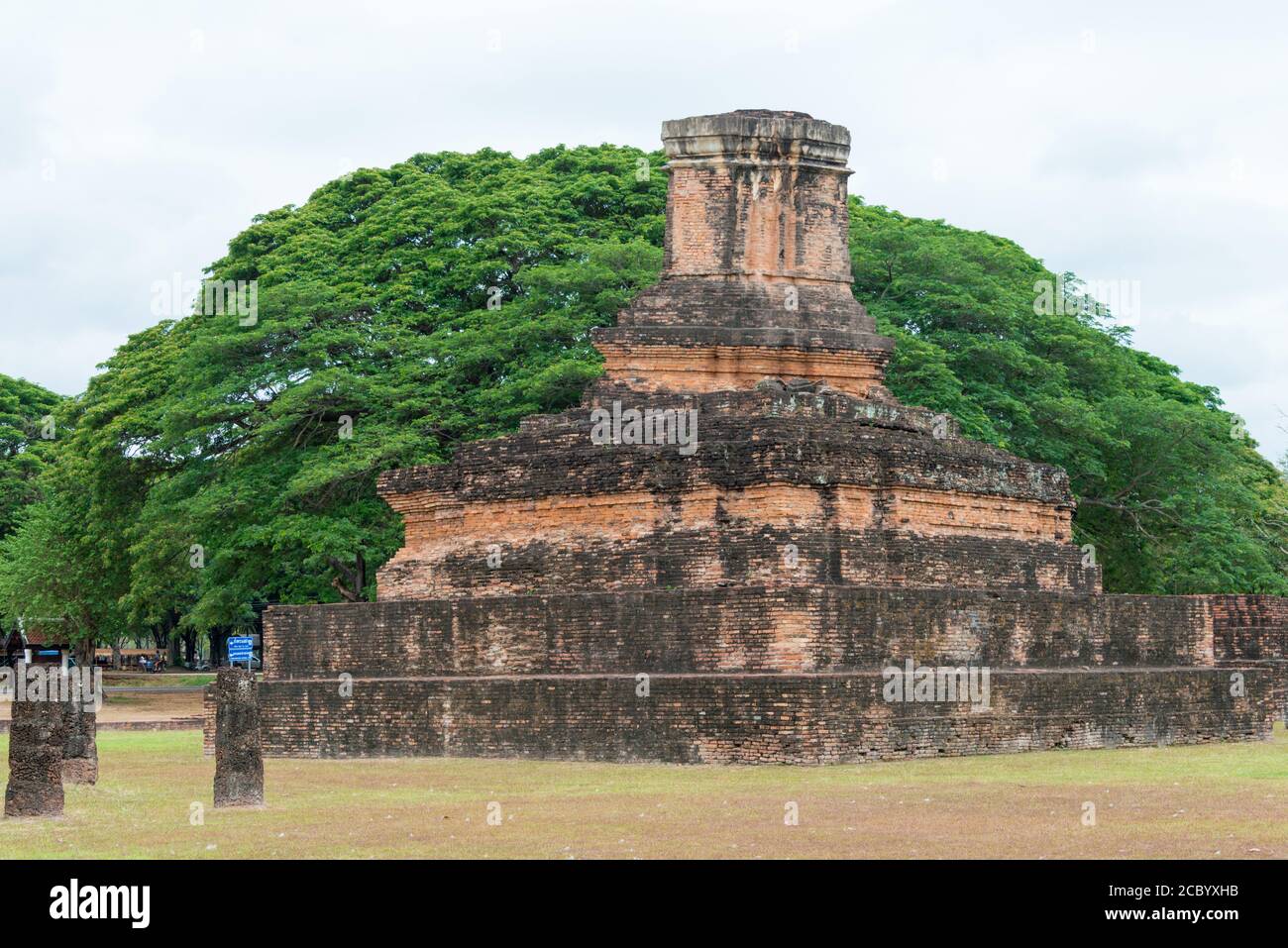 Sukhothai, Thaïlande - Wat Mae Chon dans le Parc historique de Sukhothai, Sukhothai, Thaïlande. Il fait partie du site du patrimoine mondial. Banque D'Images