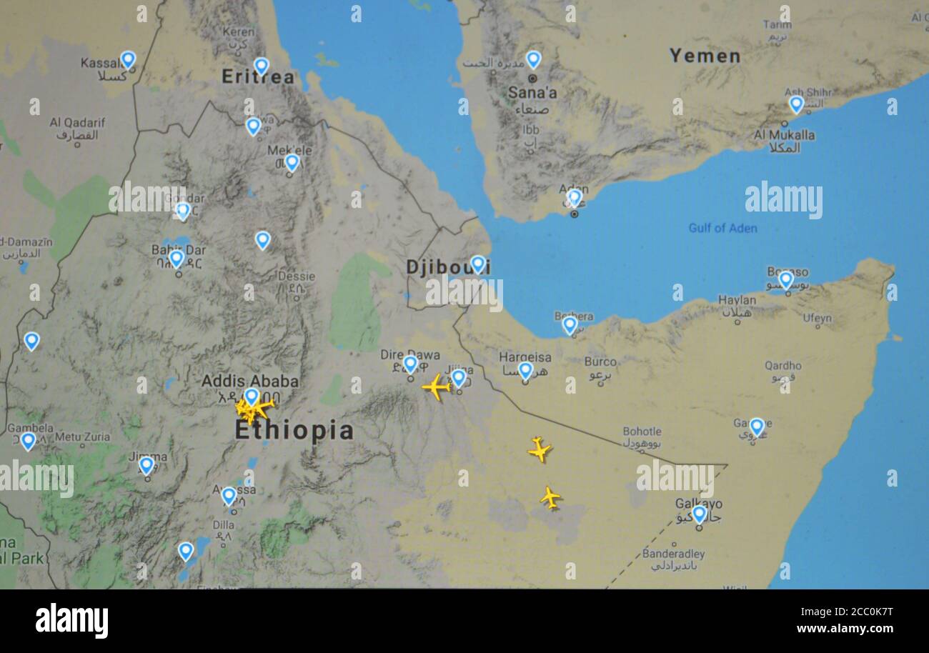 Trafic aérien au-dessus de l'Éthiopie, l'Érythrée, Djibouti, le Yémen (15 août 2020, UTC 12.12), sur Internet avec le site Flightracar 24, pendant la pandémie du coronavirus Banque D'Images