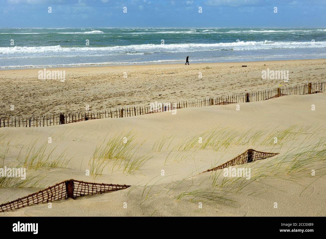 La France, le sud-ouest de la France, Arcachon, protection contre l'empiètement de sable Banque D'Images