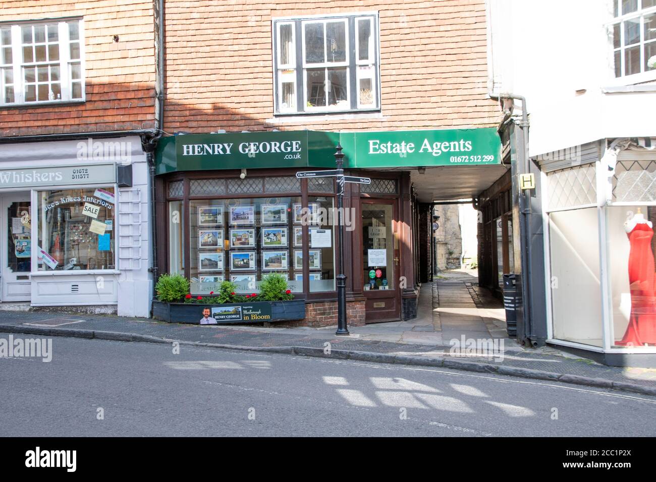 Agent immobilier Henry George sur Marlborough High Street Banque D'Images