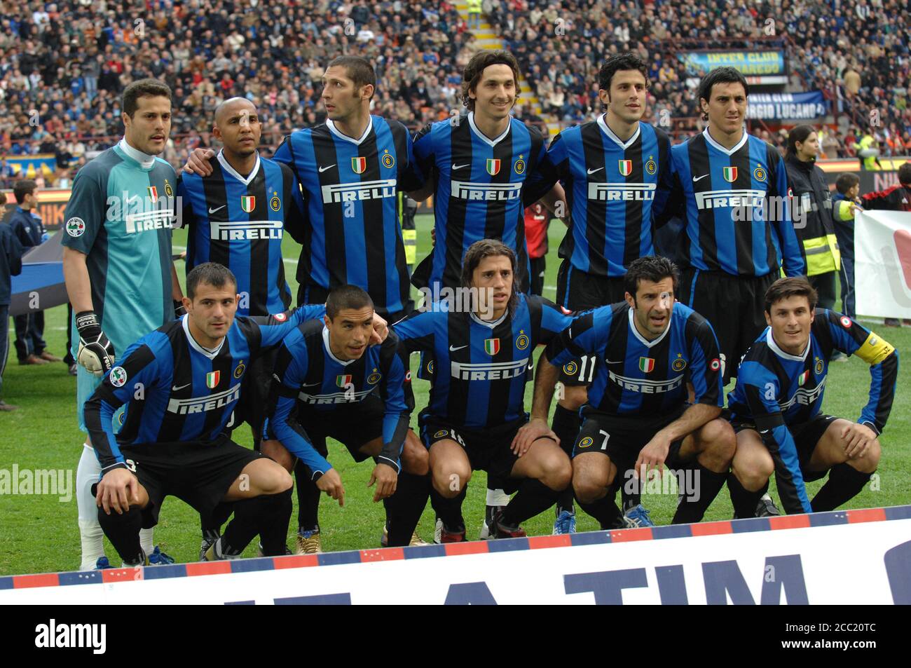 Milan Italie, 11 mars 2007, Stade Meazza, Championnat de football sérieux A  2006/2007, FC Inter - AC Milan: Les joueurs Inter avant le match Photo  Stock - Alamy