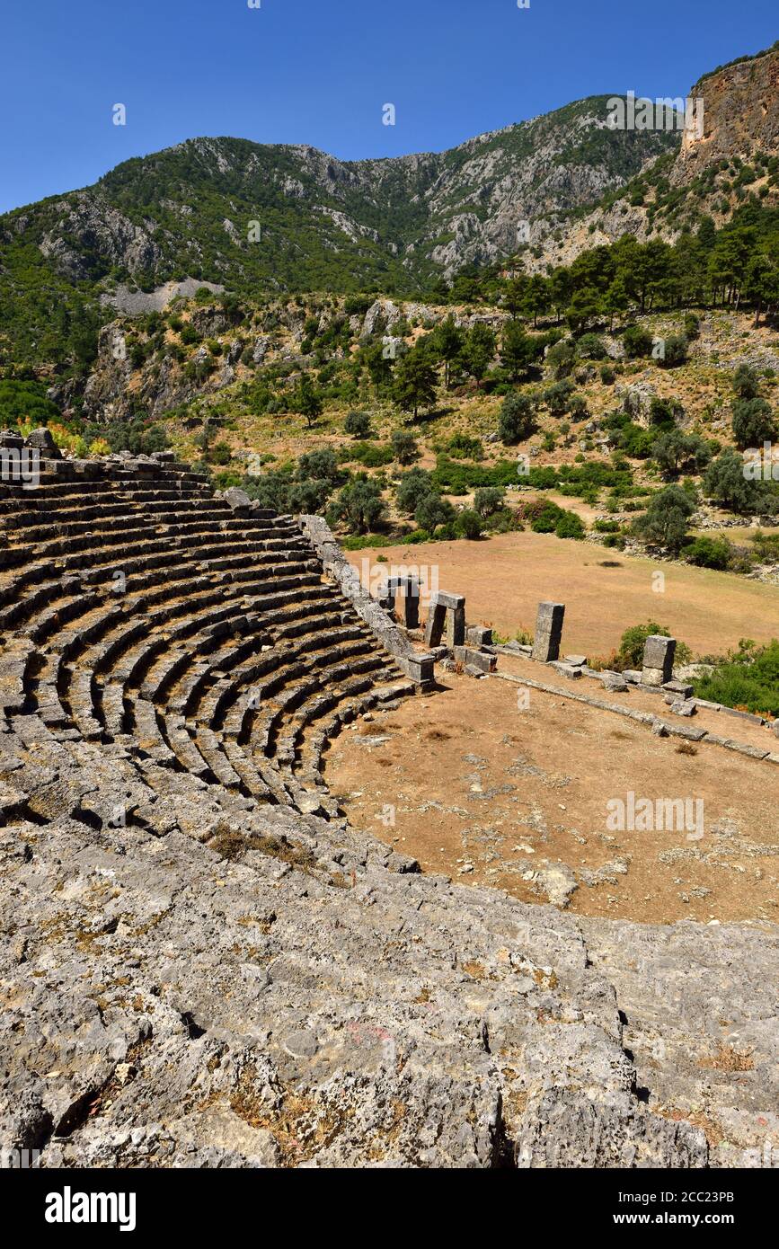 Turquie, vue de lycian theatre au site archéologique de Pinara Banque D'Images