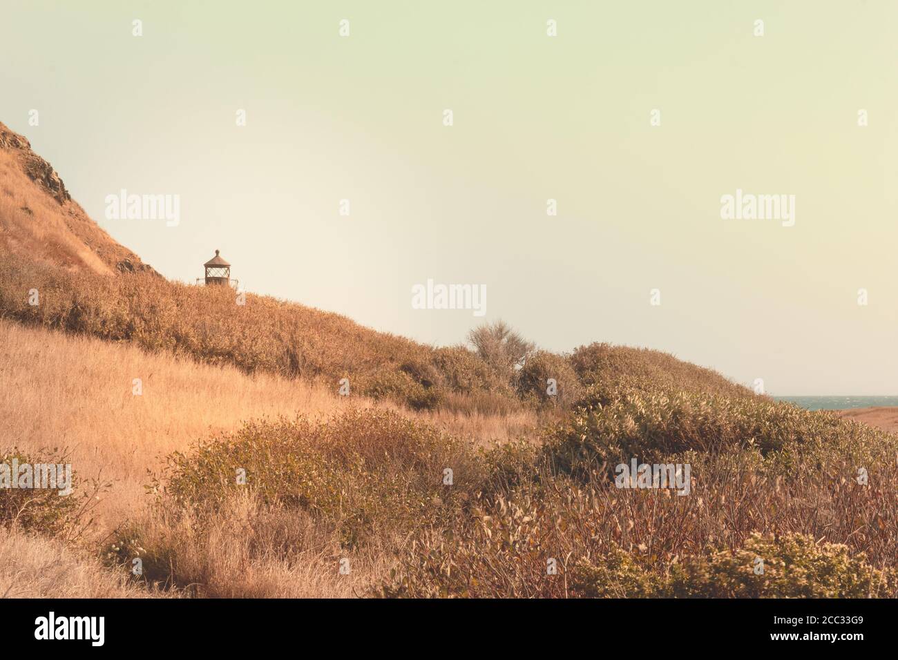 Le phare abandonné de Punta Gorda sur la Lost Coast, Californie, États-Unis Banque D'Images