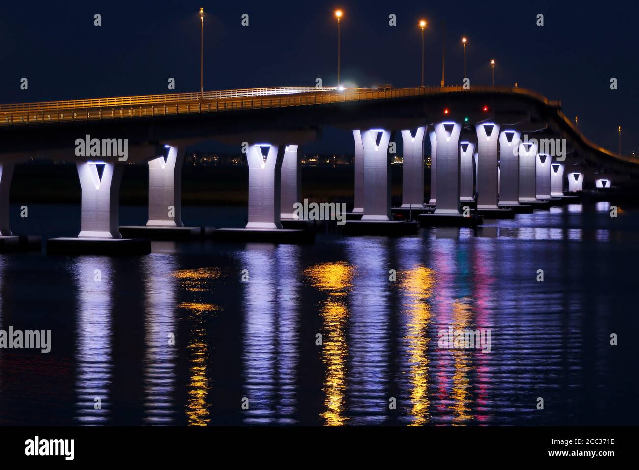 Le pont de la 9e rue, également appelé Howard S. Stainton Memorial Causeyway, relie Sommers point à la ville balnéaire d'Ocean City, NJ, USA. Banque D'Images