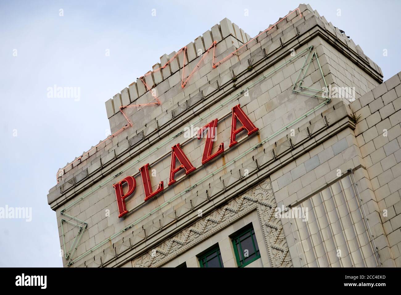 Style art déco, bâtiment classé 1932 Grade II* Stockport Plaza un cinéma et un théâtre conçu par William Thornley Banque D'Images