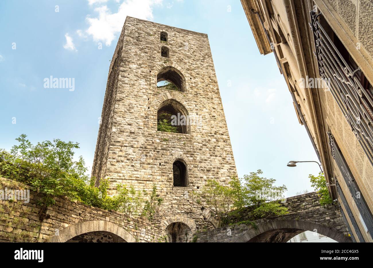 Tour du mur de Côme entourant le centre-ville historique, Côme, Italie Banque D'Images