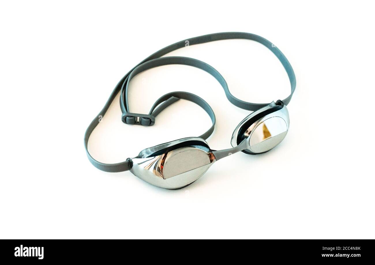 lunettes miroir pour la natation. matériel de sport pour les nageurs dans la piscine Banque D'Images